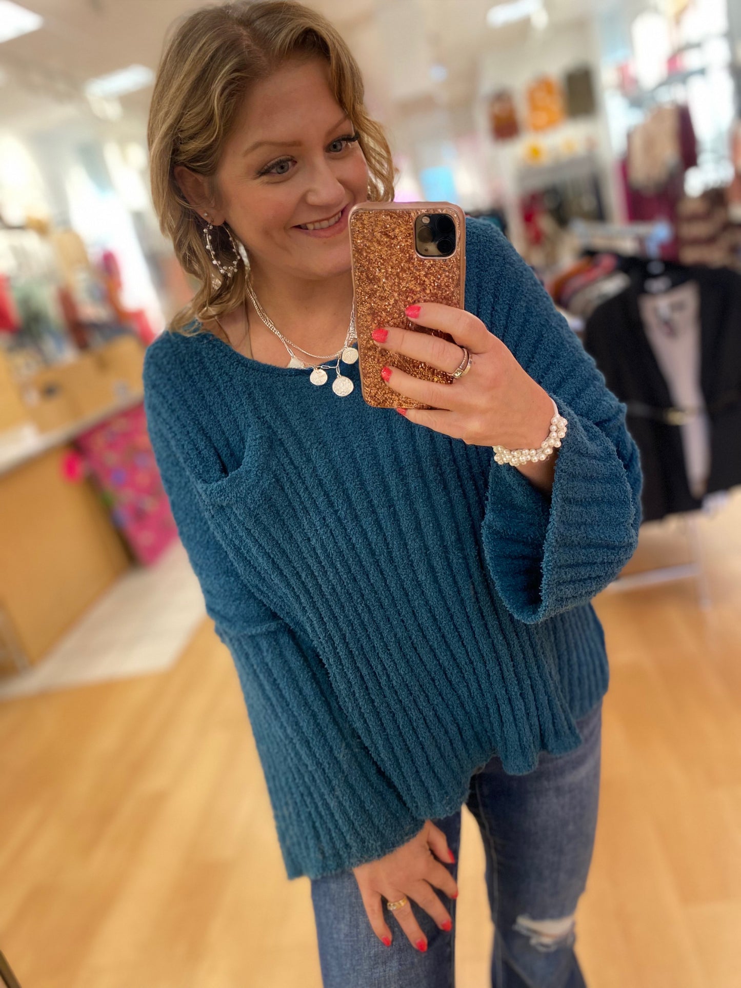 Round Neck Sweater w/ Pocket