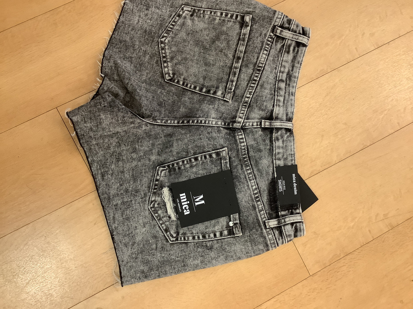 Mica black stonewash shorts