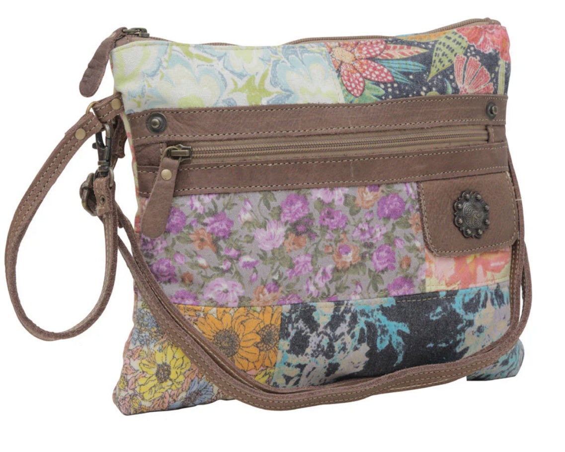 LE PICCOLO SMALL & CROSSBODY BAG// Myra