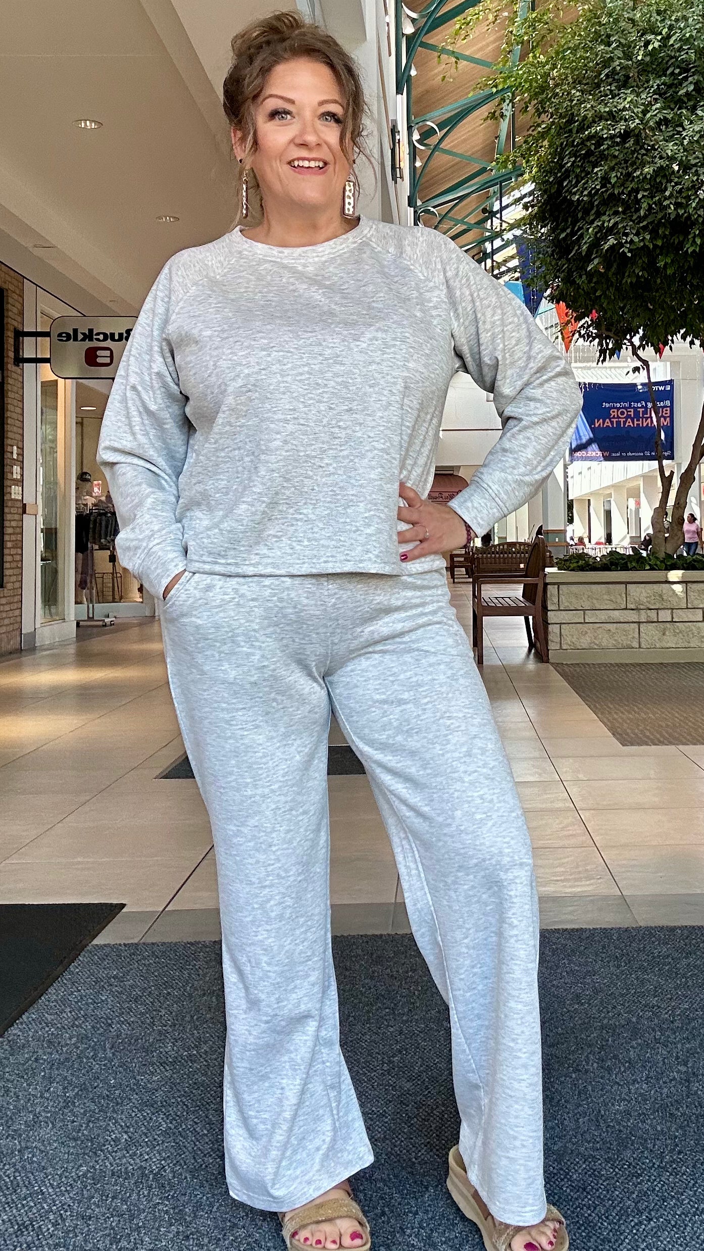 Scuba Crewneck Pullover & Pants 2 Pieces Set