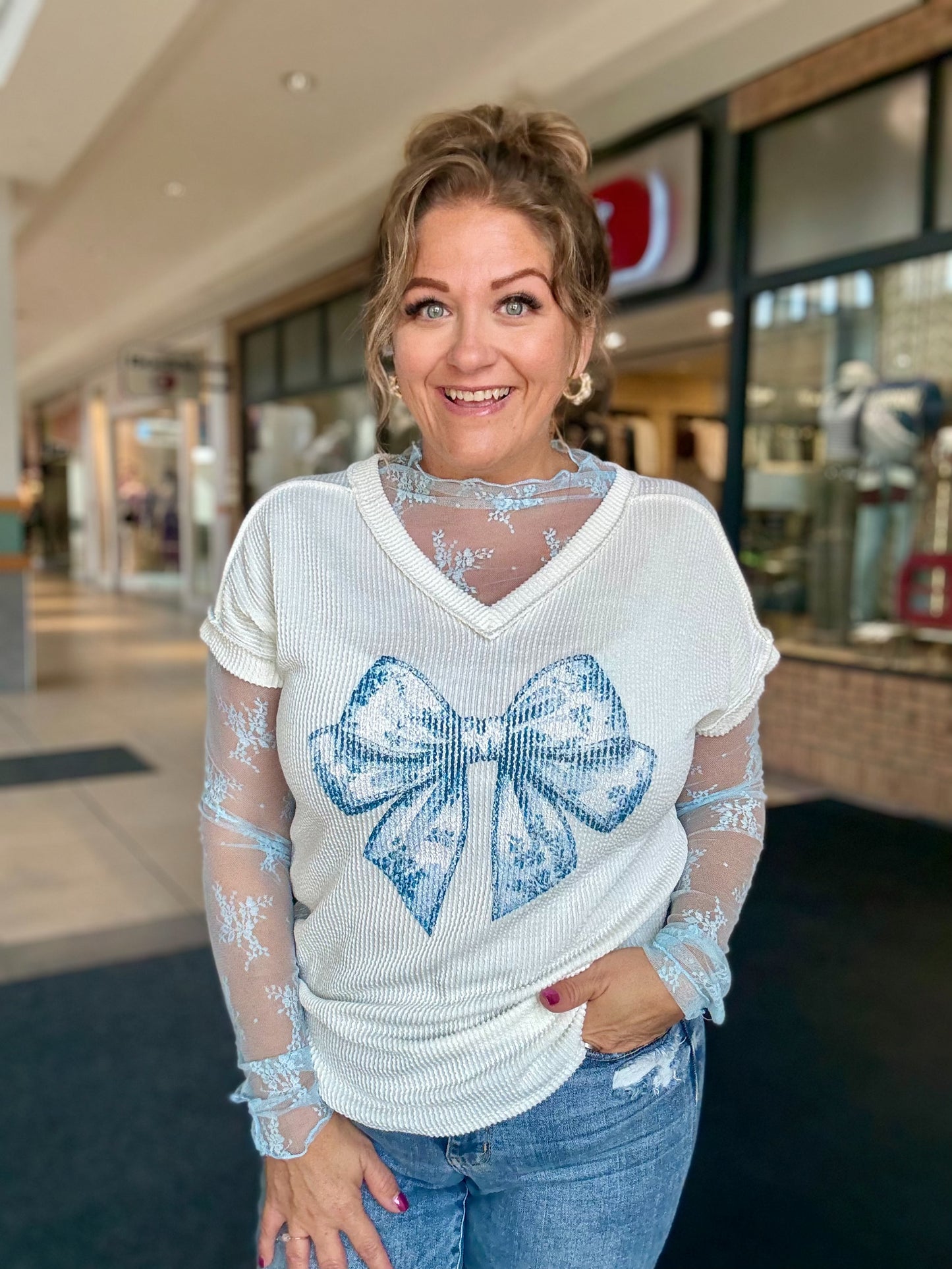 Coquete Ribbon Lace Bow Graphic Top