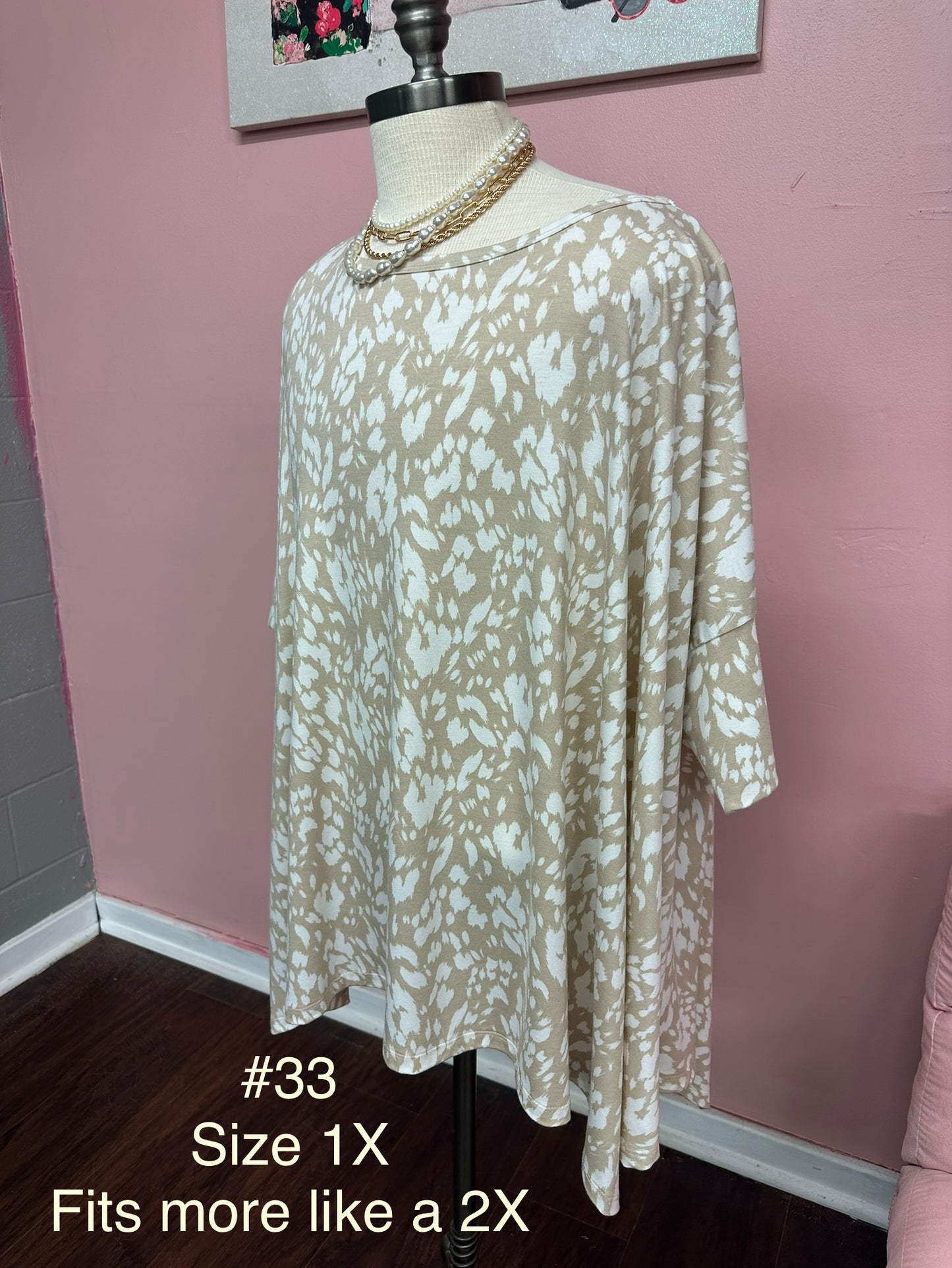 Oddi Mystree Short Sleeve Tops