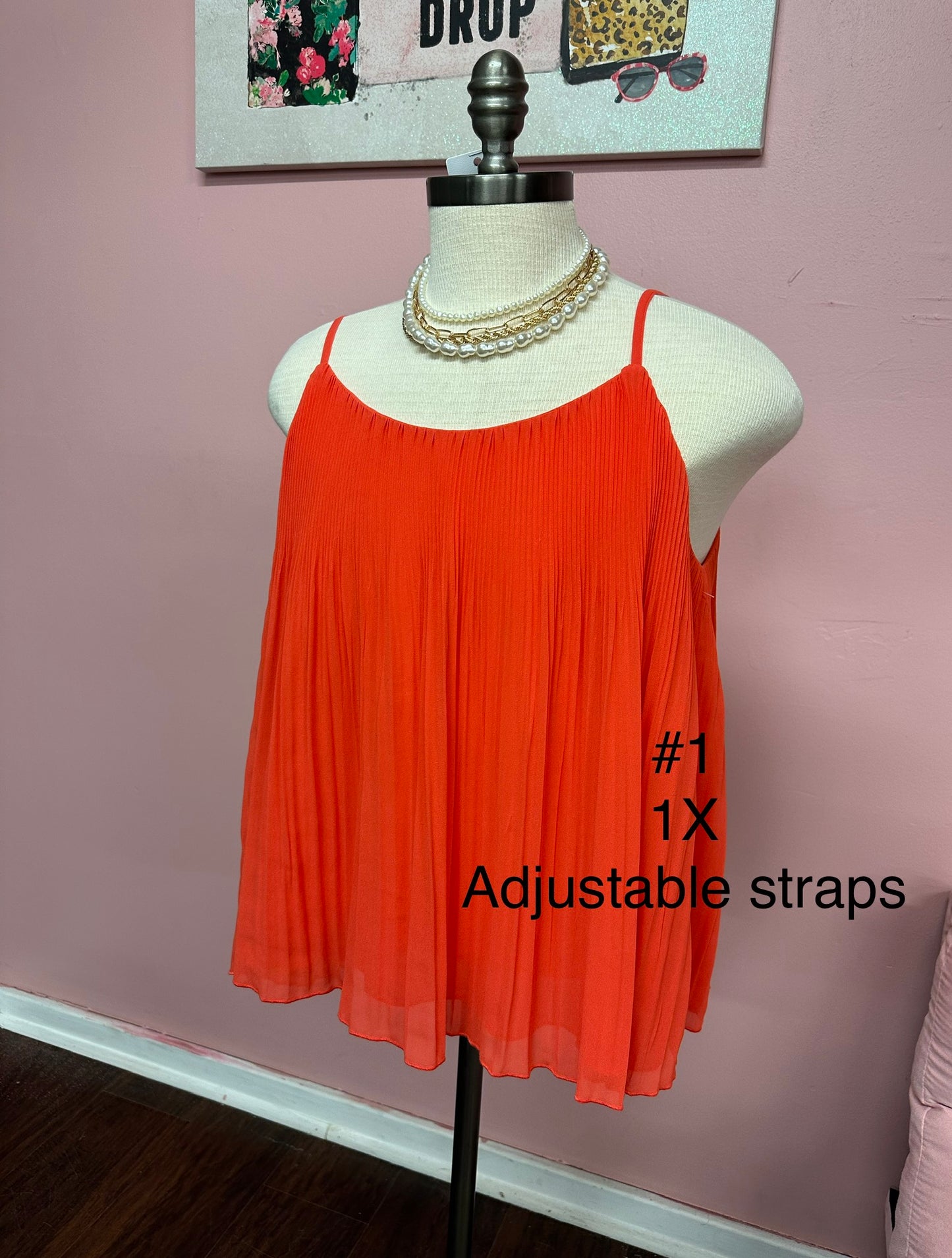 Oddi Mystree Short Sleeve Tops
