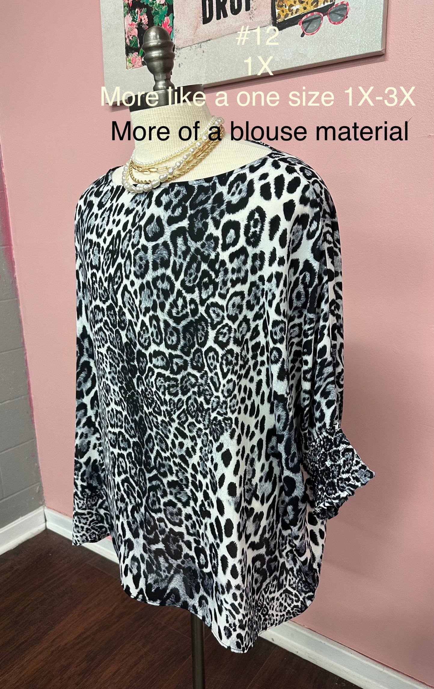 Oddi Mystree Short Sleeve Tops