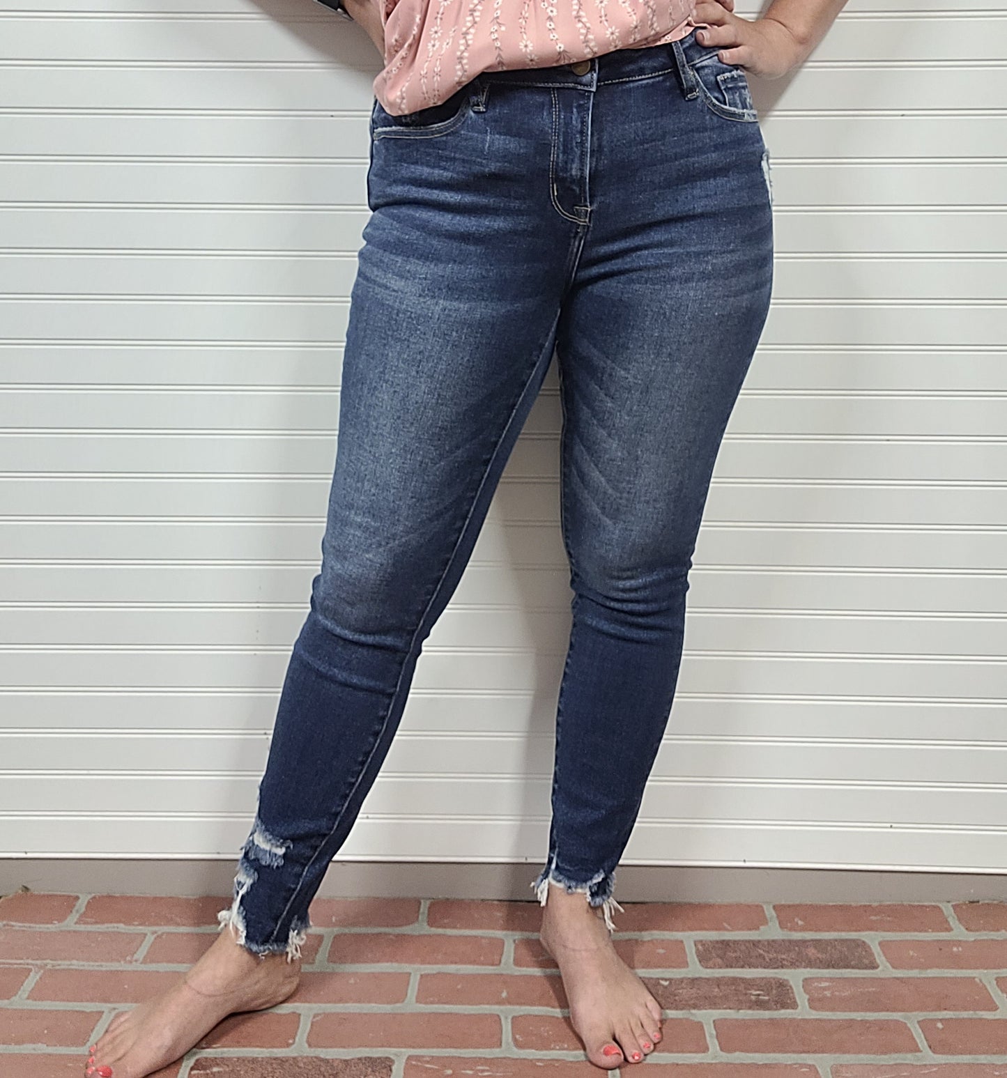 Mid Rise Ankle Skinny Jeans w/ Hem Detail