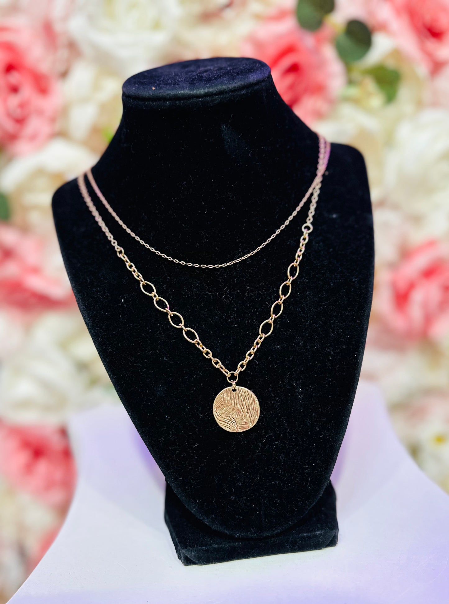 Gold Tone Chain Link Necklace w/ Diamond Stone Pendant & Wood Beads