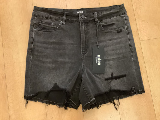 Mica high rise Jean shorts plus