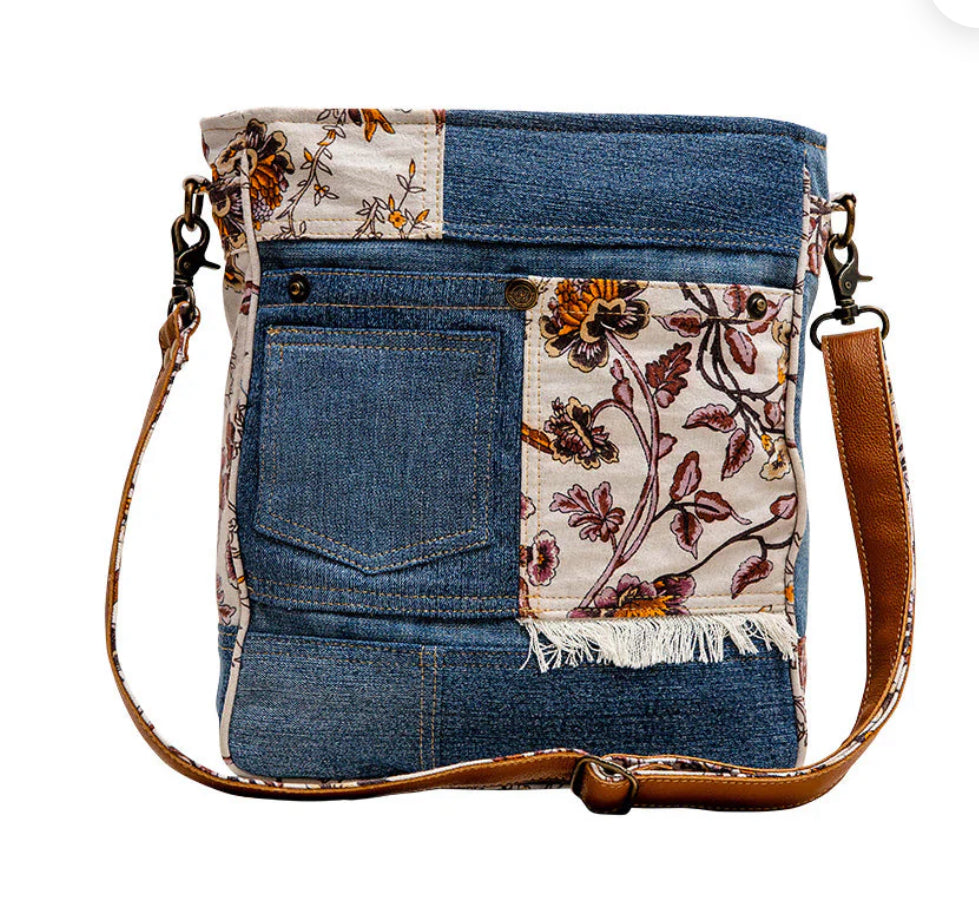 Rednoize Shoulder Bag// Myra